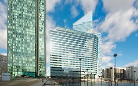 Melia Paris La Defense